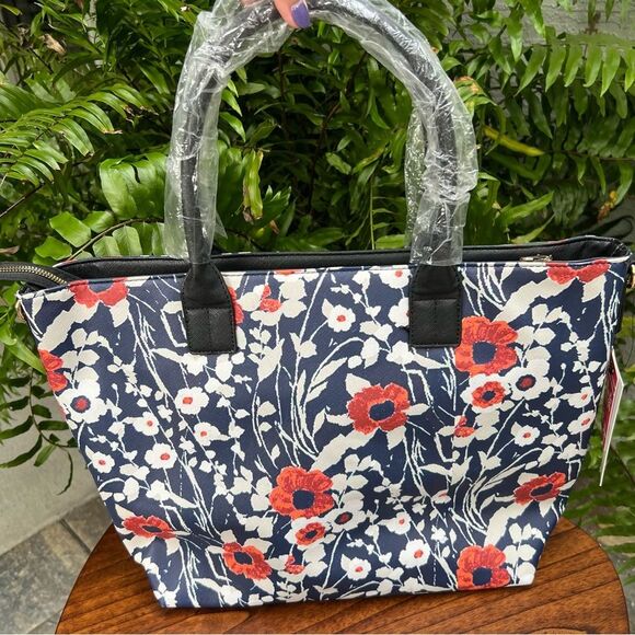 Trina Turk  Jardin de Paris Double Handled Floral Print Faux Leather Tote NWT - Picture 2 of 8